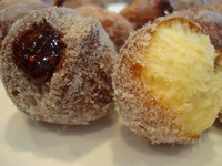 Bomboloni (Italian Doughnut Holes)