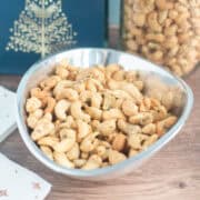 Rosemary Roasted Cashews in a dish.